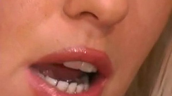 Nonton Kelle Marie Pantyhose Action thumbnail