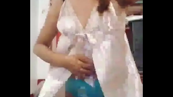 Nonton Just Starting thumbnail