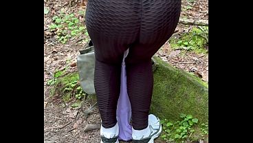 Milf Ibi Showing Her Tits In The Park thumbnail