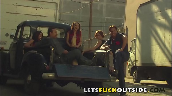 Let's Fuck Outside - Hardcore Anal For Car Slut In Parking Lot thumbnail