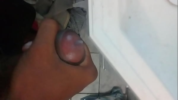 Gozando Na Pia thumbnail