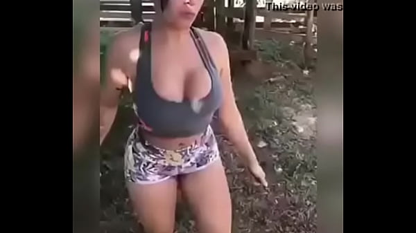 Nonton Safada Rabuda Rebolando Tes&atilde;o thumbnail