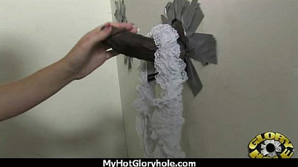 Nonton White Slut Huge Cock Gloryhole 4 thumbnail