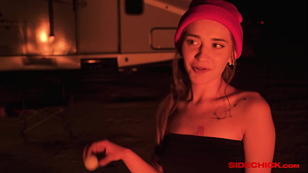 Nonton Petite Brunette Has Her Fuck Hole Stuffed By A Big Dick In A Rv thumbnail