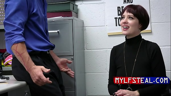 Nonton Jessica Ryan Pleades Blackmailing Officer To Go Slow thumbnail