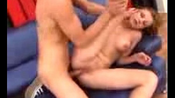 Em Mời C&aacute;c Anh Xem H&agrave;ng thumbnail