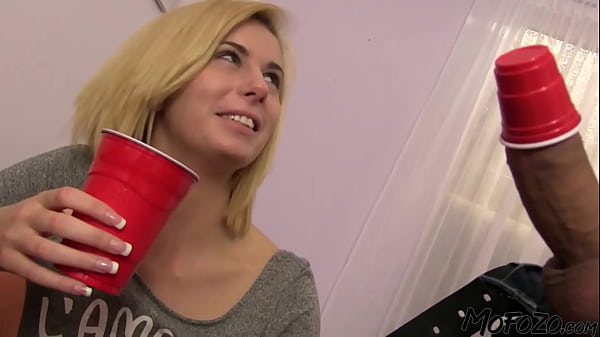 Mofozo.com - 19 Year Old Amateur Gets The Cum In Her Tight Pussy thumbnail