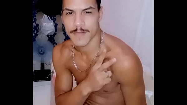 Augusto Phellipe,adora Brincar Sozinho Na Camera thumbnail