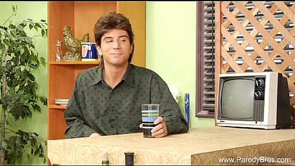 Nonton Redhead Milf Sex Parody thumbnail