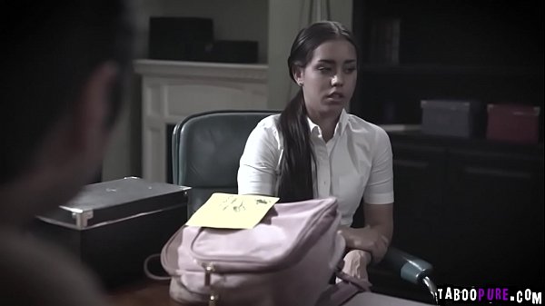 Nonton Tommy Is So Horny As He Pull Down The Underwear Of Alina Lopez And Bend As Over The Guidance Office Desk. thumbnail