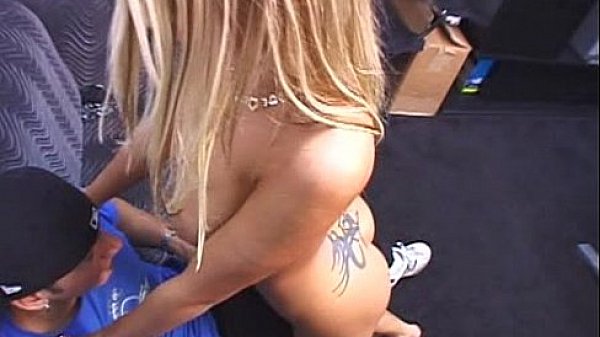 Nonton Krystal Steal - Stripper Interview thumbnail