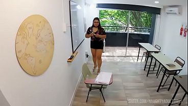 Nonton La Profesora Cachonda Se Folla Al Representante De Su Alumna thumbnail