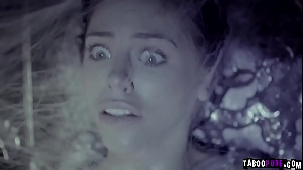 Nonton Man Drops To His Knees To Enter While The Woman Crawls Underneath Him To Lick Her Pussy As Well! thumbnail