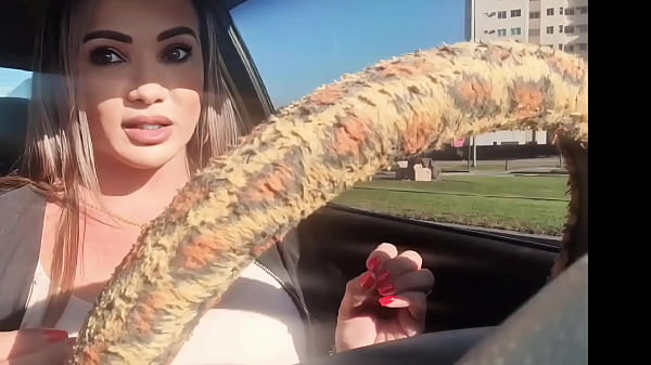 Fui Sorteado Pedi Um App Veio A Motorista Milf Gostosa Pelas Ruas Do Rj. Ganhei Um Chupdriver Na Pica thumbnail