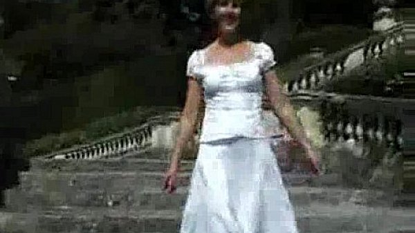 sara-19 at a country house 