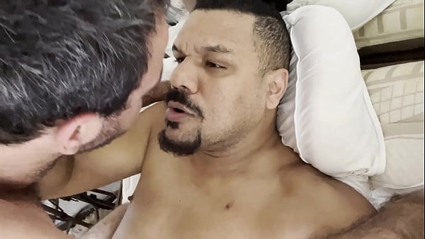 Meu Namorado Tem Um Cheiro Forte Nas Axilas thumbnail