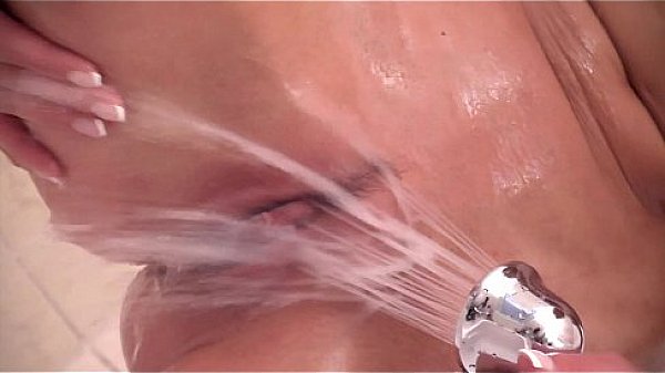 Nonton Lena Love Is Showering - Fingering Her Tight Pussy. thumbnail