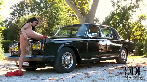 Nonton Lucky Wheels thumbnail