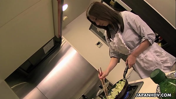 Nonton Asian Housewife thumbnail