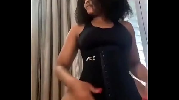 Nonton Thick Ebony thumbnail