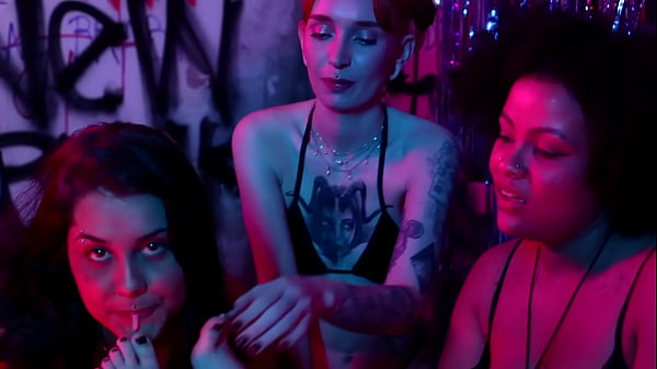 Nonton Foot Worship, Tickling Fetish & Wax Play With Bratty Girls thumbnail