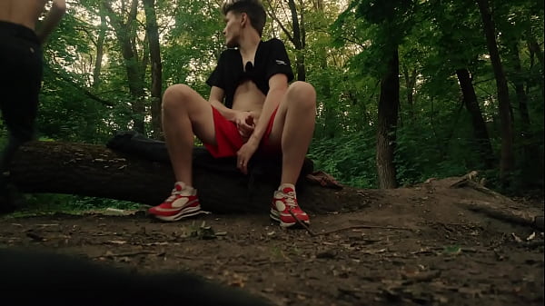 Casey And David Had Sex In Nature On A Sunny Day After A Good Warm-up Game thumbnail