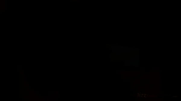 Nonton Married Tess Gets Down With A Guy thumbnail