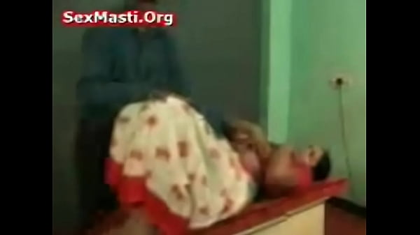 Red Saree Aunty Fuck thumbnail