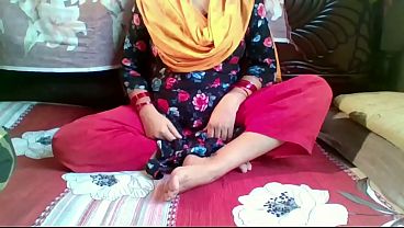 Maid recorded while fingering 