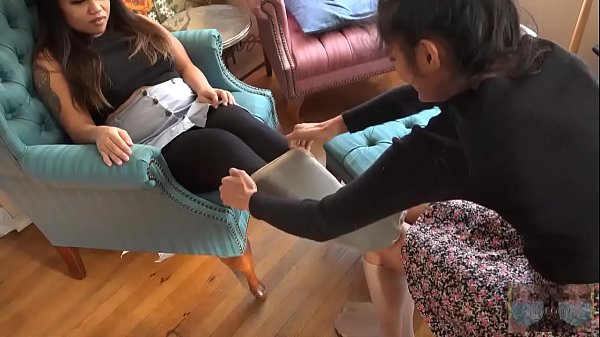 Nonton Hop Along With Viva Athena And Ari In Sheer Nylons thumbnail