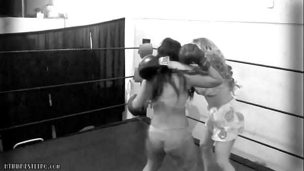 Vintage Foxy Boxing 2 thumbnail