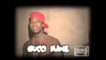 Nonton Gucci El Hombre-mi Cocina thumbnail
