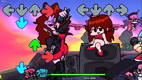 Novinho dotado fudendo a_buceta da sogra_na frente da namorada