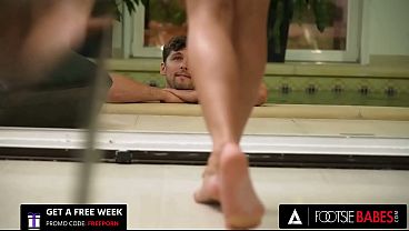 Veronica's Enchanting Toes Make Him Explode with Pleasure!