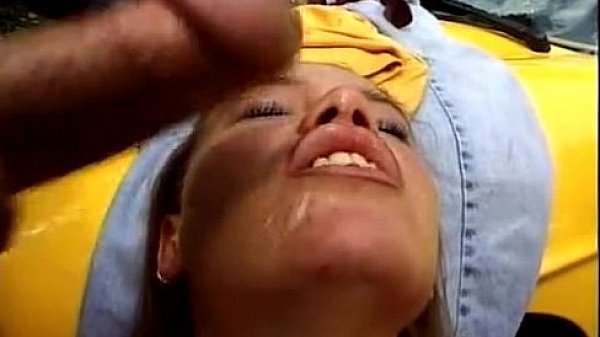 Nonton Lydia Pirelli Gets Dp On Side Of The Road thumbnail