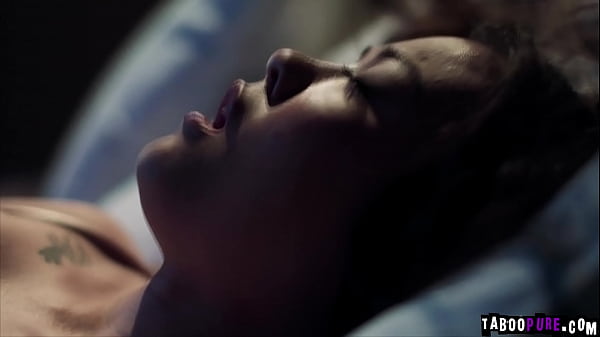 Slimthick Vic And Lulu Chu Shares On Cock thumbnail