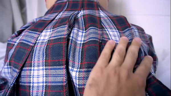 Nonton Student Girl Eats A Big Cock For The First Time thumbnail