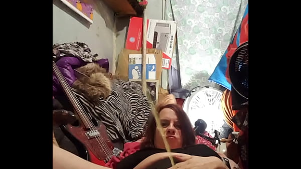 Nonton Uploaded Videos Of Dee thumbnail