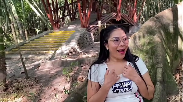 Nonton Exhibitionism And Squirt Outdoors In A Natural Park In Colombia, I'm A Horny Skinny Girl Who Enjoys Showing Her Body In Public Places. Do You Want To Fuck Me? thumbnail