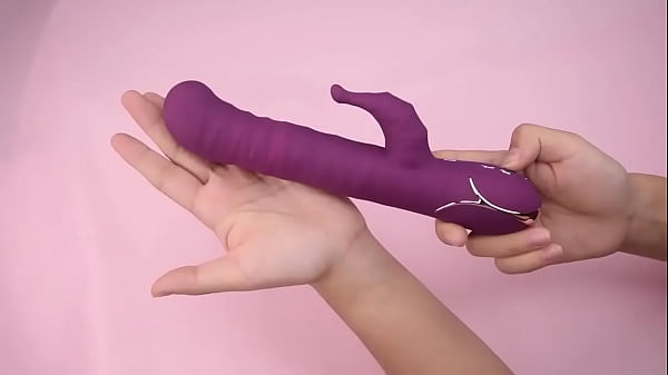 Amazing Auto Thrusting Dildo Vibrator Review thumbnail