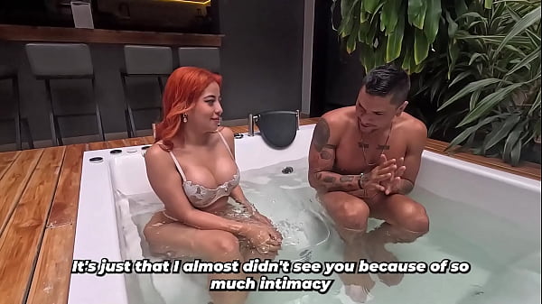 Nonton Muscular Guy Meets A Redheaded Stranger At The Hotel And Can't Resist The Urge To Fuck Her thumbnail