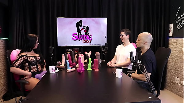 Nonton Eilani Quina E Victor Luciano - Upper Toys No Swing Cast - Completo (sheer/red) thumbnail