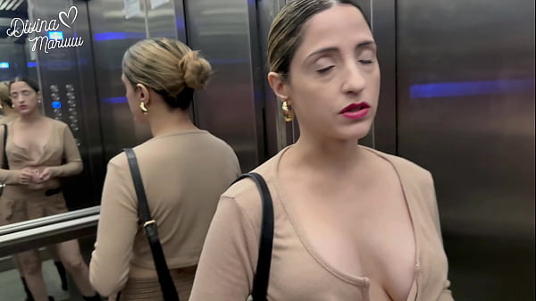 Play MP4 - Mi Vecino me pide Azucar y Termino con su polla en mi CULO y su Semen en mi BOCA y OJO