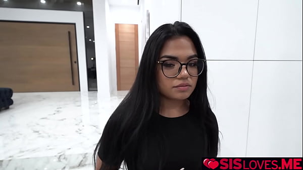 When Your Want Your Sexy Stepsister To Give A Blowjob thumbnail