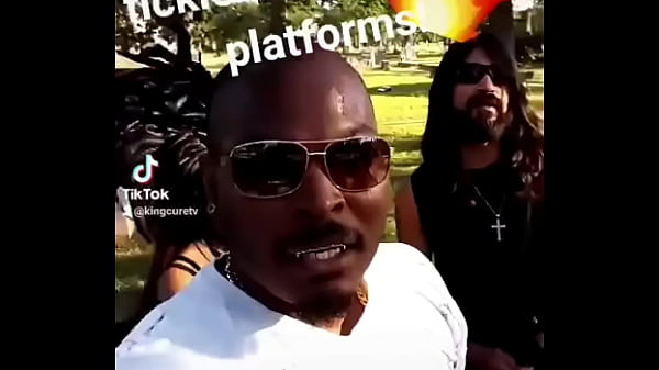 Nonton Just Out Living Life And Doing Things thumbnail