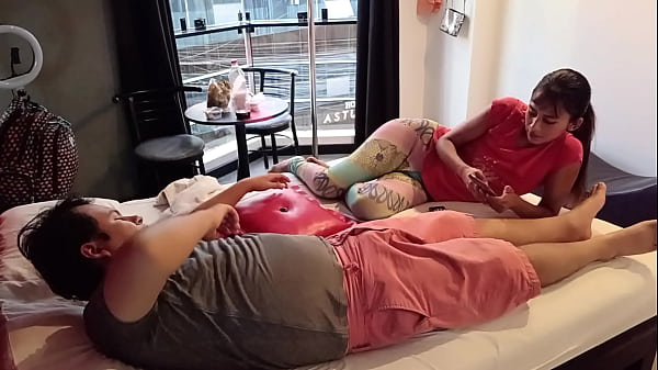 Fui a un hotel a follar, y que rico brincaron sobre mi, pero quiero m&aacute;s 