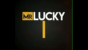 Nonton Redhead Babe Red Eviee Delivers A Titjob Using Her Massive Tits thumbnail