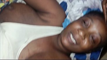 Une Sc&egrave;ne Qui Semble R&eacute;elle &agrave; 100% thumbnail