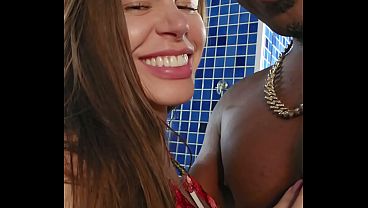 Eu e o negão gostoso já imaginamos como minha bucetinha ficou?