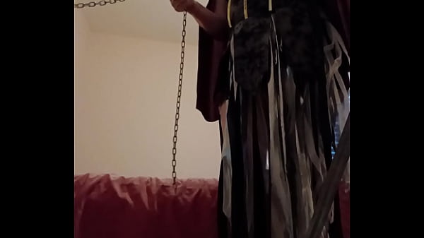 Nonton 2025 05 07 Ebed Aux Pieds De Ma&icirc;tresse Kantalis En Gladiatrice thumbnail